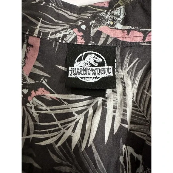 Jurassic World Mens Jurassic Park Fallen Kingdom Button Up Shirt Men's Sz M - Picture 3 of 7